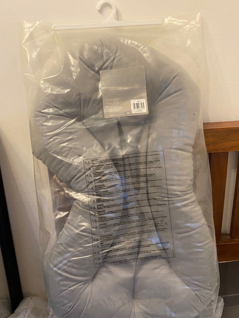 Baby Nest Pillow (Category: Children's Beds) located in Taguig. Submitted by decluttermeph (Listing ID 1233225538, Image 3). Description: Like new Been sealed after a week of trying my LO to get into it but failed😅 .