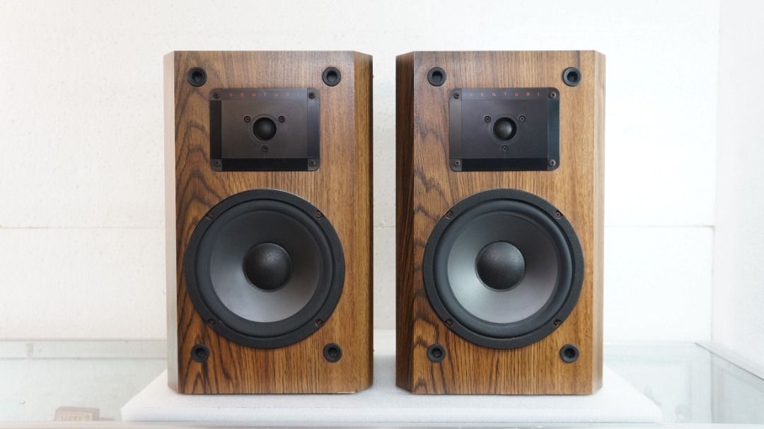 BIC Venturi V62 Classic 2 Way Bookshelf Speakers