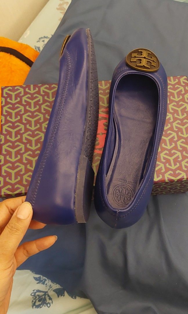 SOLD Blue Tory Flats (Category: Flats & Sandals) located in Manila. Submitted by concy (Listing ID 1233673175, Image 3). Description: old stock as is where is. fit size 8.