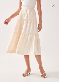 BNWT Size M Love Bonito Aryca Tiered Midi Skirt in Cream