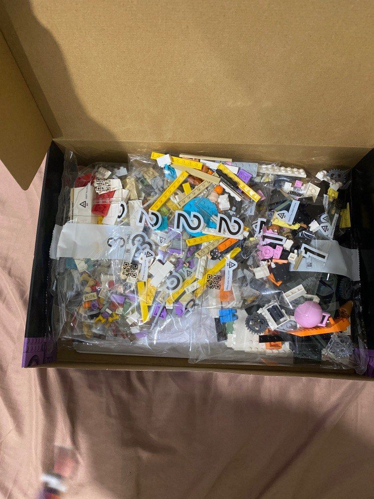 BTS Lego Dynamite set (Category: Lego & Building Sets) located in Quezon City. Submitted by carlasells (Listing ID 1233653812, Image 2). Description: Opened box but never built Bought for 7,299.