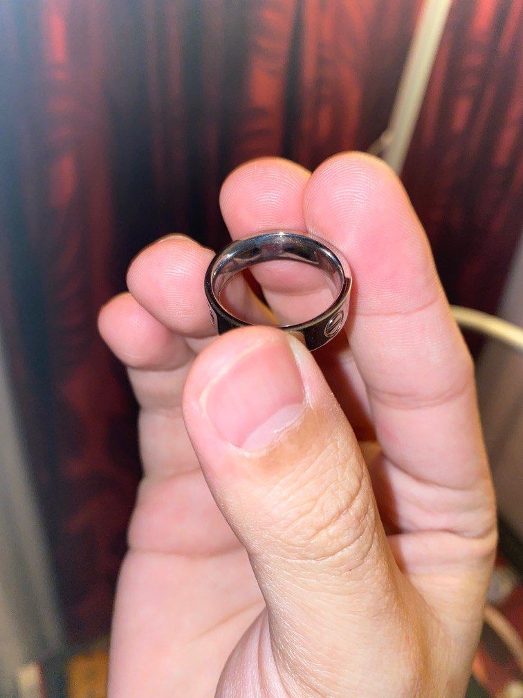 Cartier love hot sale ring men