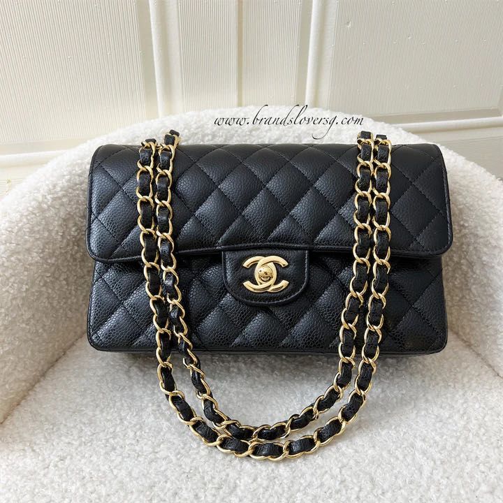 Chanel Small Classic Flap CF in Black Caviar GHW (2021), Luxury, Bags &  Wallets on Carousell