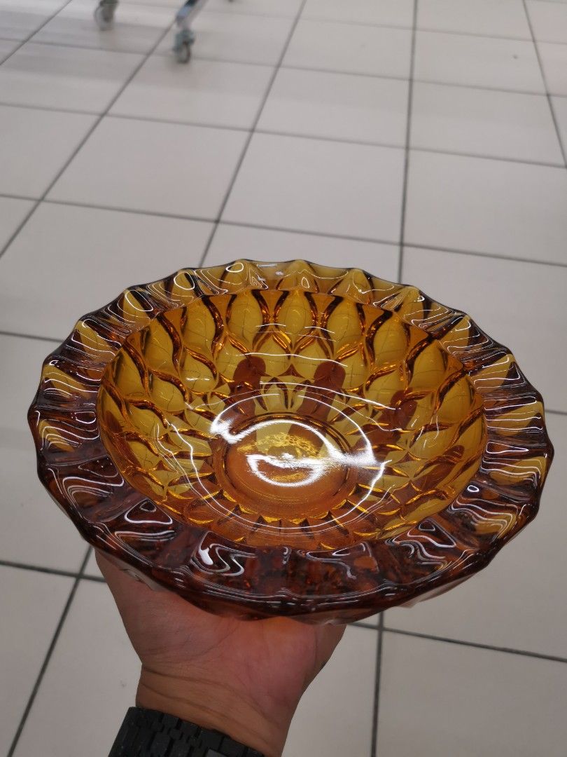 Classic glass ashtray (Big size), Furniture & Home Living, Home Decor