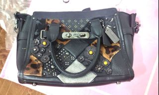 (Category: ) located in . Submitted by nadyafat (Listing ID 1233675520, Image 1). Description: .