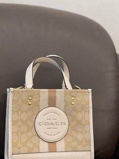 （分類：）位於 。 由 kk314 提交（商品編號 1233675323，圖片 1）。簡介： 。
