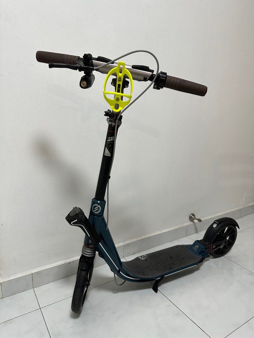 Decathlon Town 9 EF V2 Kick Scooters, Sports Equipment, Other Sports