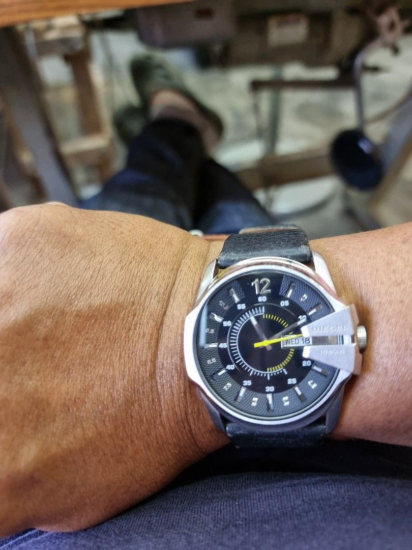 Dz1295 diesel clearance watch