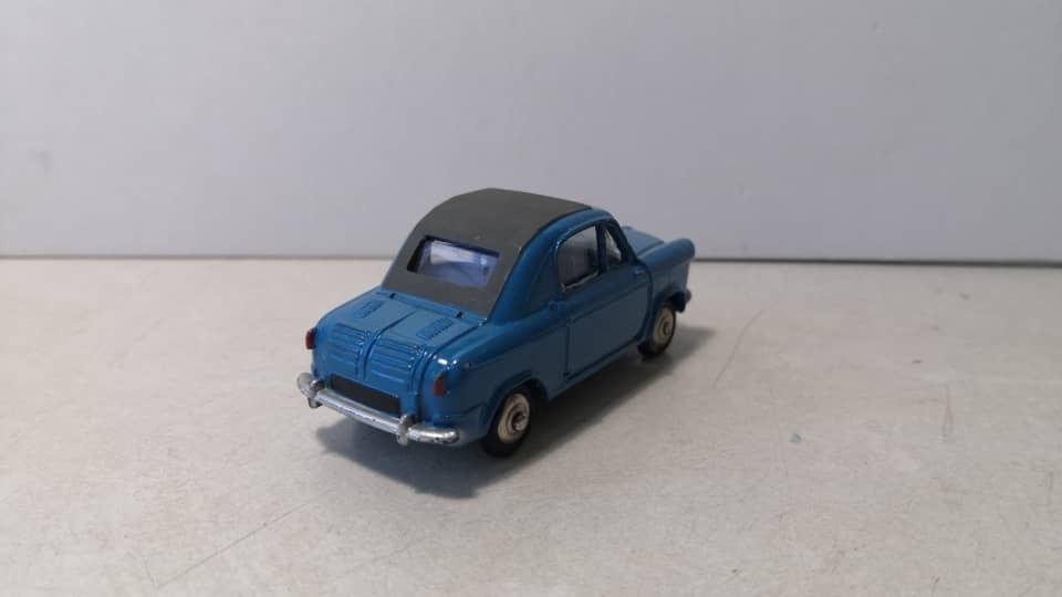Dinky Toys 24L Vespa 2 CV 400 – Bleu Gris, 1:43, Métal, état Neuf Avec Boîte