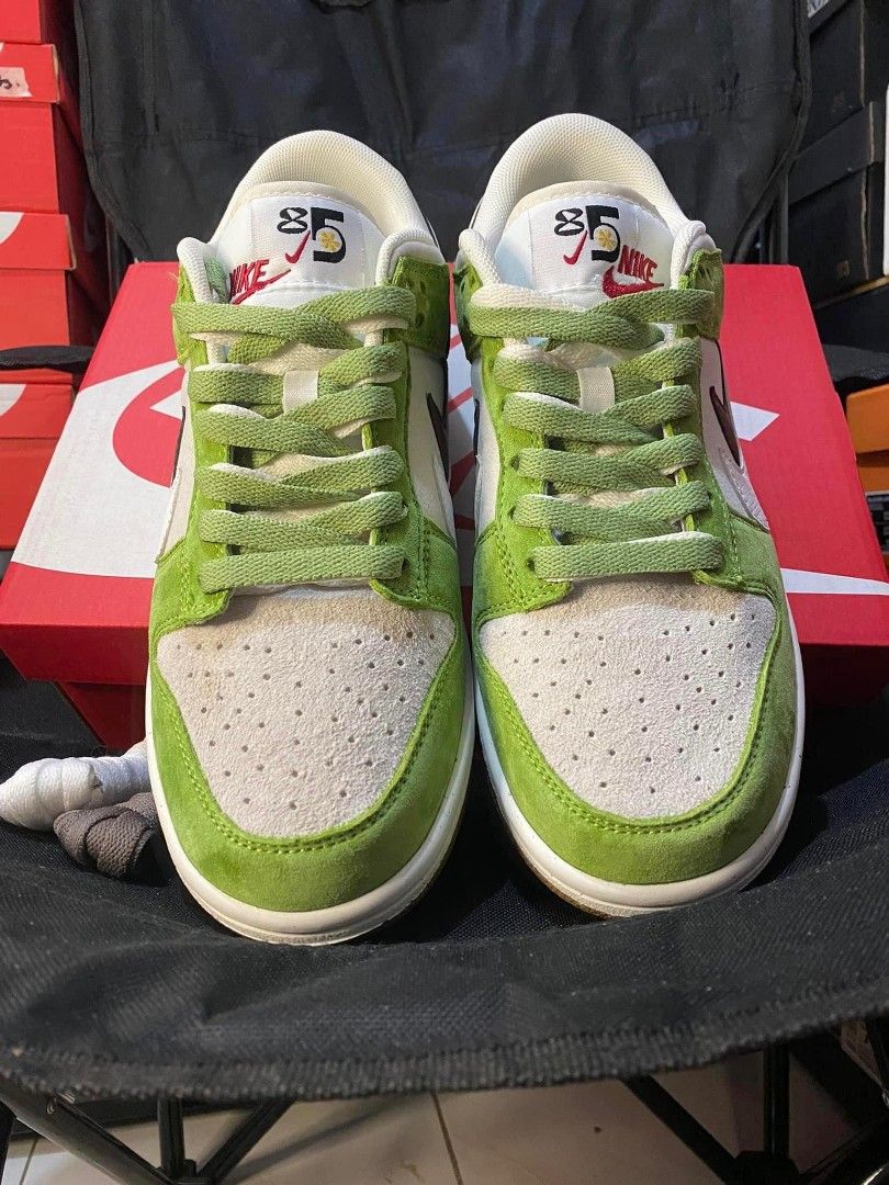 dusty green dunks