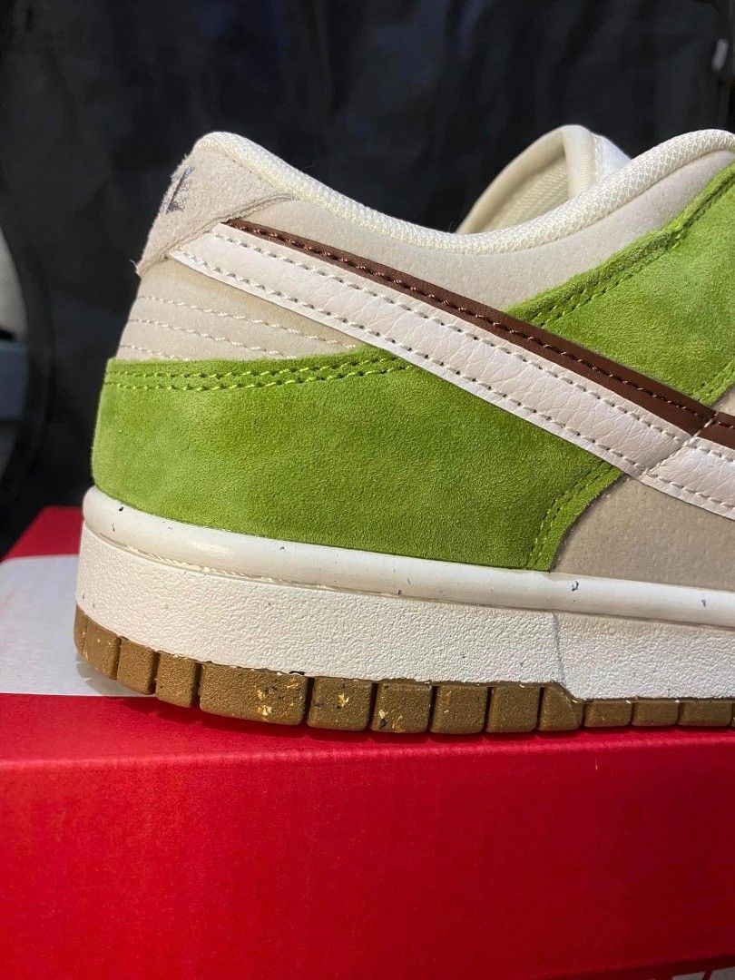 dusty green dunks