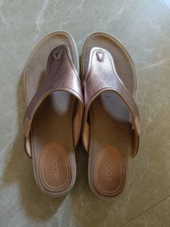 (Category: ) located in . Submitted by hereshepreloved (Listing ID 1233714996, Image 1). Description: .