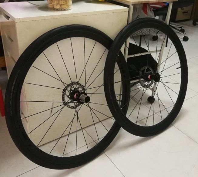Entity XL3 wheelset 30mm Disk Brake Schwalbe One tubeless tyres Rotor