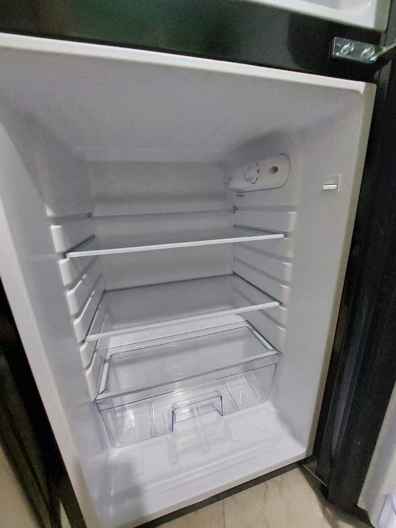 EZY Fridge On Carousell EZY Fridge On Carousell