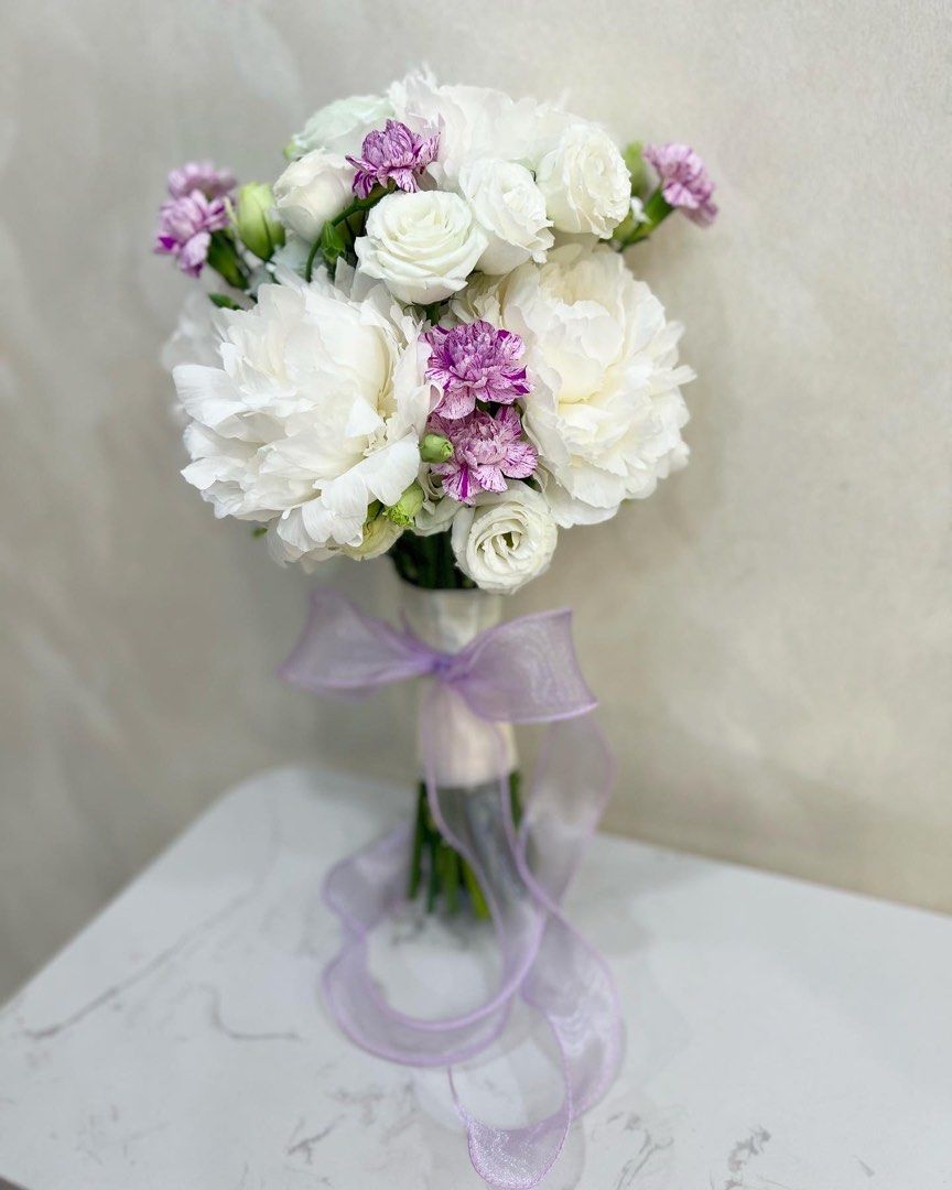 Cheap Fresh flower bridal bouquet, Hobbies & Toys, Stationery & Craft
