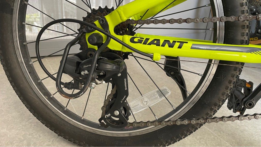 Giant XTC Jr 20 7 speed kids MTB Sports Equipment Bicycles