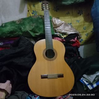 Gitar Yamaha c315