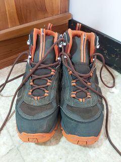 Walking boots on sale cheap