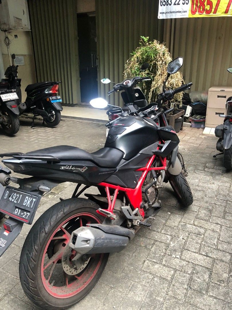 Honda cb top 150 r 2017