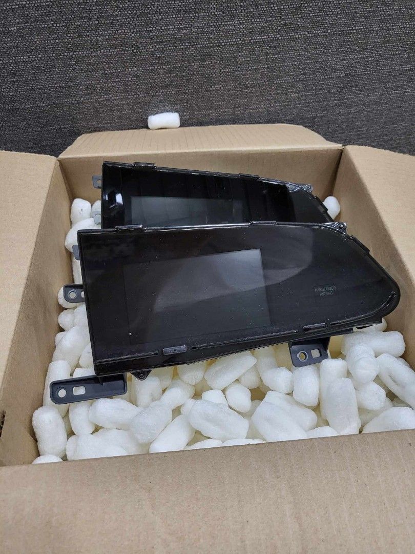 Honda Civic FB i-Mid Display 2012-2015 (Category: Other Automotive Parts and Accessories) located in San Juan City. Submitted by jrtan123. (Listing ID 1147978453, Image 1). Description: Honda Civic FB i-Mid Display Imported from USA Original Surplus Excellent Condition P40,000+ price sa Casa I'm selling it for only P9000 3 Months Warranty Super easy to install! Plug and Play Limited Stocks Only! Shipping Okay COD Okay Pm me for your orders Thank 