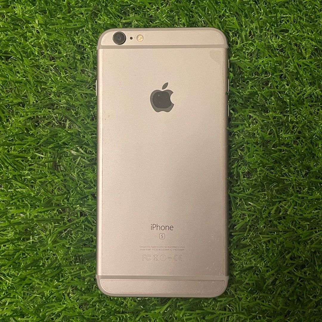 iPhone 6S Plus Silver 64GB (Category: iPhone 6 Series) located in Quezon City. Submitted by emporium.vtg (Listing ID 1233575600, Image 2). Description: iPhone 6S Plus Grey/Gray 64GB Factory unlocked Currently IOS 15.1 90% battery life No major issues Some minor scratches only, does not affect performance Still smooth performance overall *Cracks is just on the screen protector, not the screen itself Comes with free case and screen protector front 