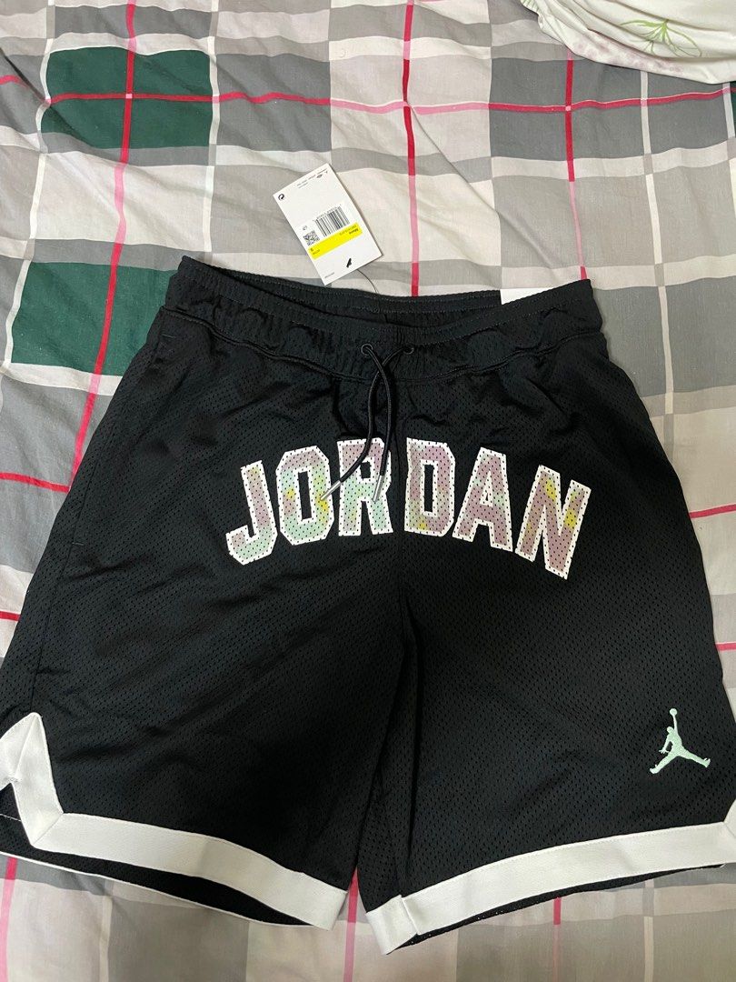 Jordan shorts, Men's Fashion, Activewear on Carousell