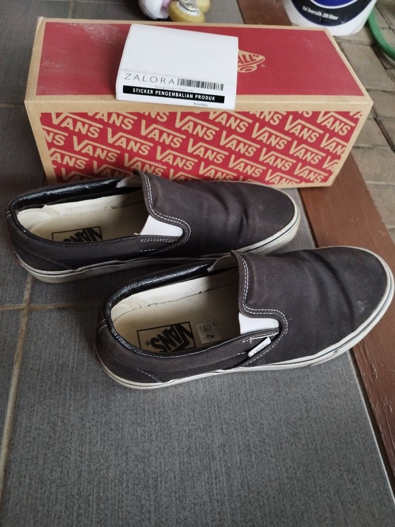 Jual Vans classic slip on bandung Fesyen Pria Sepatu Sneakers