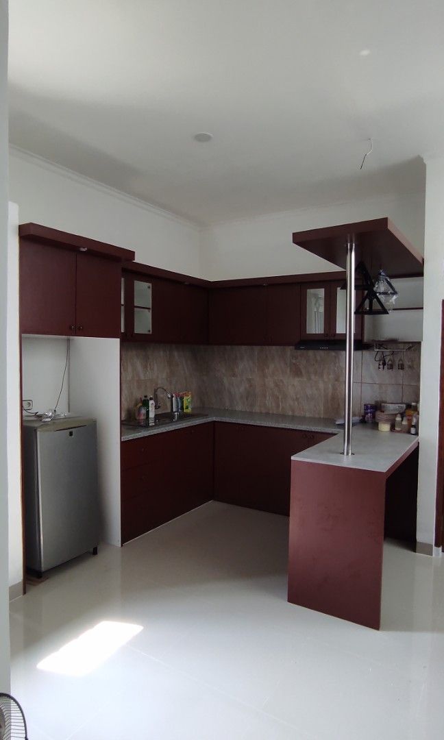 Kitchen set and meja bar on Carousell