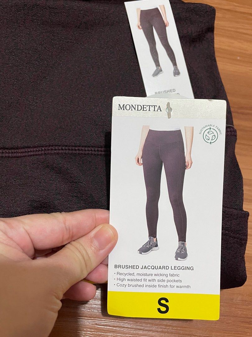 Leggings Mondetta maroon, Women's Fashion, Activewear on Carousell