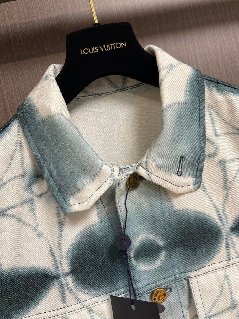 Louis Vuitton Monogram Shibori Printed Denim Jacket Metal Grey. Size 50
