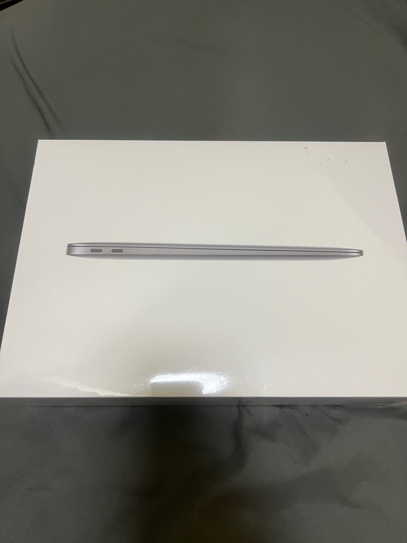 BRAND NEW Brand New MacBook Air with M1 chip (13inch) and AppleCare
