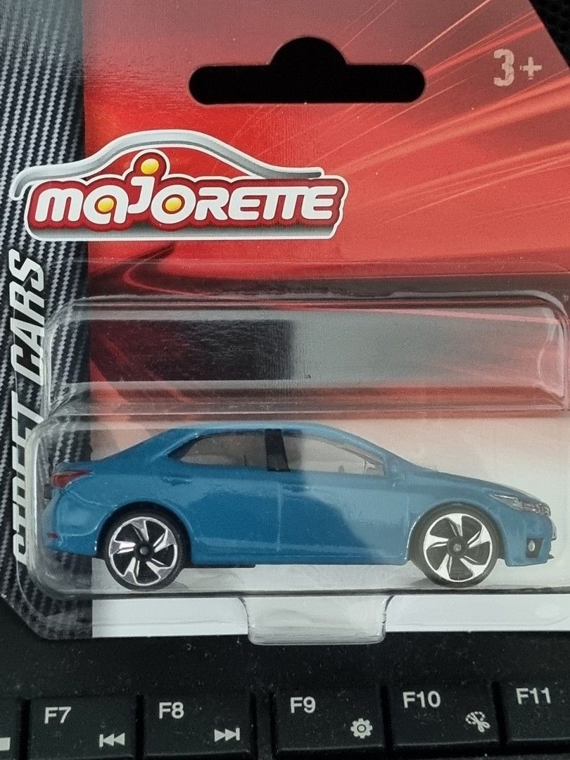Majorette toyota corolla altis shop