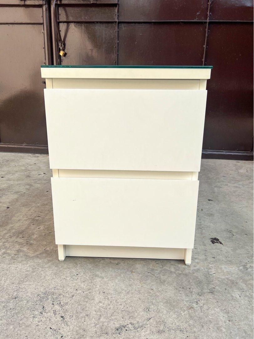 malm 2 drawer chest glass top