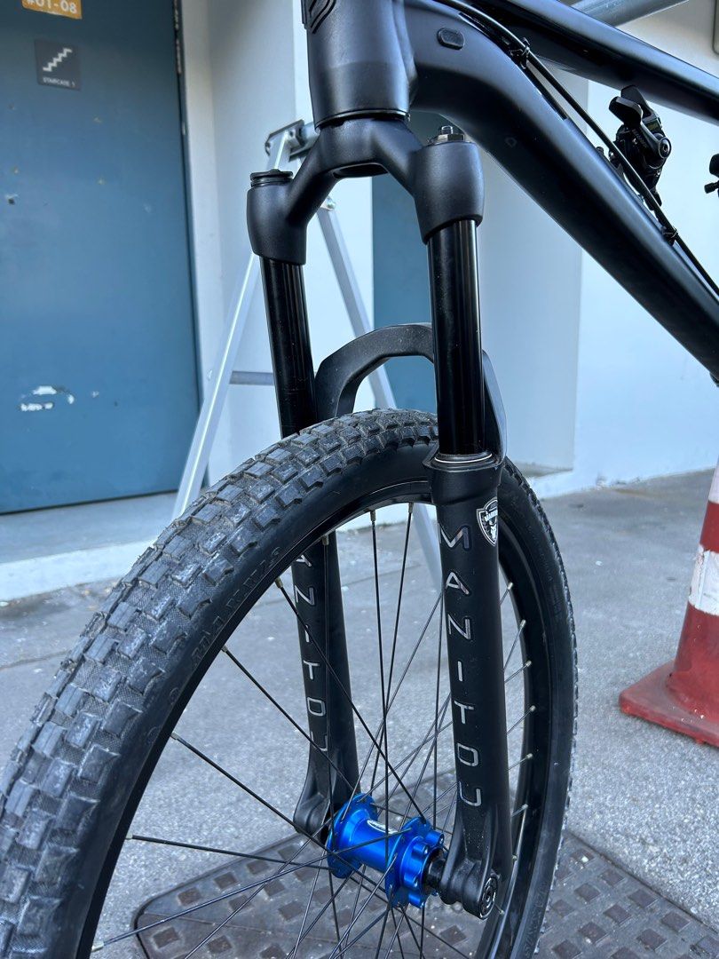 Manitou Markhor 27.5 , Sports Equipment, Bicycles & Parts, Parts ...