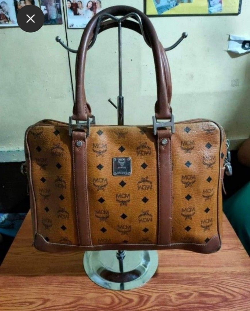Mcm (Category: Luxury Bags & Wallets) located in Manila. Submitted by alilongthrift (Listing ID 1233629695, Image 3). Description: For sale Price + sf mcm no sling ykk zip coded issue check pic po from korea 🇰🇷 source Pm for more details MOP : Gcash/Bank transfer Courier : Lbc (COP) or kung around metro manila lang po pwede natin lalamove or speedy Location : Makati city.