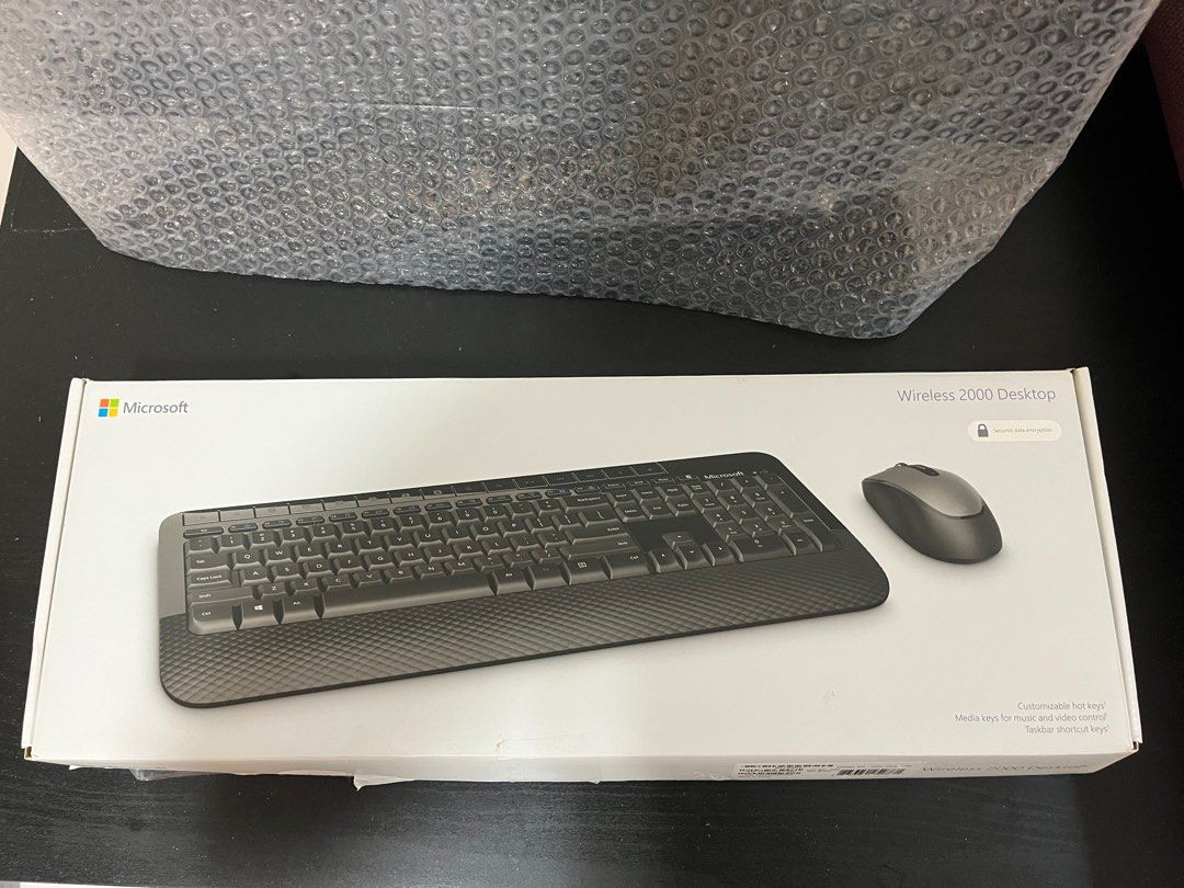 Microsoft wireless 2000 desktop keyboard and mouse set computers