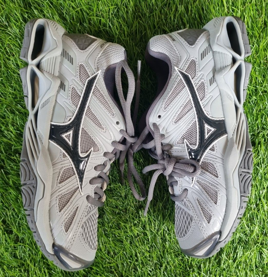 MIZUNO WAVE TORNADO X Women s Fashion Activewear on Carousell