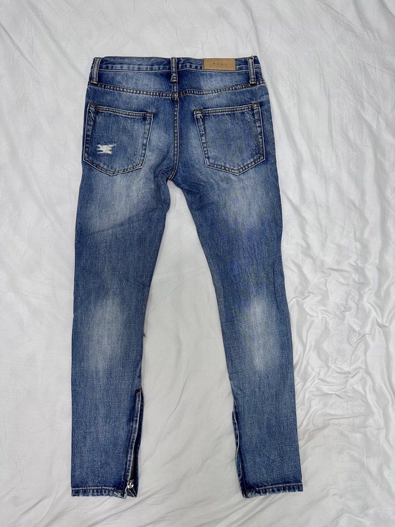 MNML | Distressed Ankle-Zip Jeans W29 (Category: Jeans) located in Lapu Lapu. Submitted by nervecloset (Listing ID 1233693687, Image 2). Description: MNML | Distressed Ankle-Zip Jeans W29 on tag..Fits 30-31 Actual measurements shown in photos Excellent condition 1850 + sf.