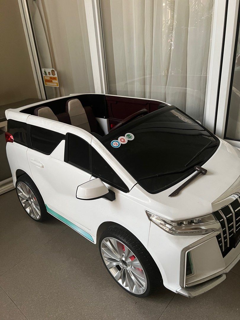 MOBIL AKI ALPHARD ANAK on Carousell