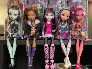 Affordable monster high draculaura collector For Sale