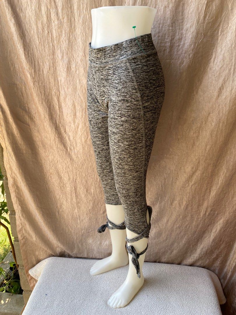 Mossimo leggings, Women's Fashion, Bottoms, Other Bottoms on Carousell