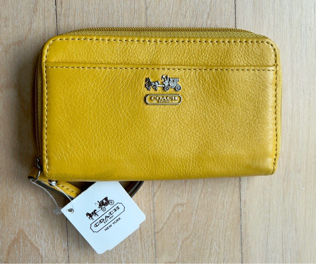 New sunny yellow vintage coach wallet card holder pouch clutch Women s Fashion Bags Wallets Wallets Card Holders on Carousell