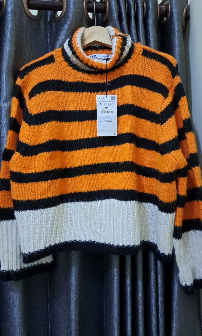 New with tag Zara Sweater