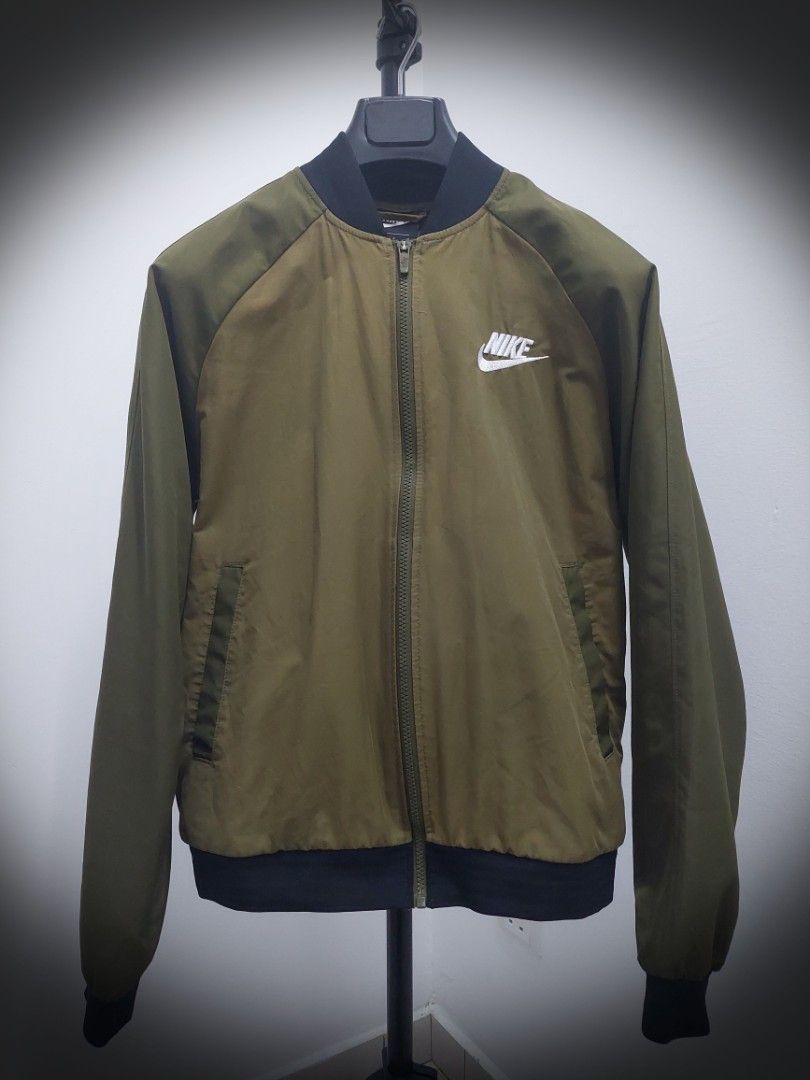 NIKE Bomber Style Jacket Riding Harley Vespa PTP 21.5 L size