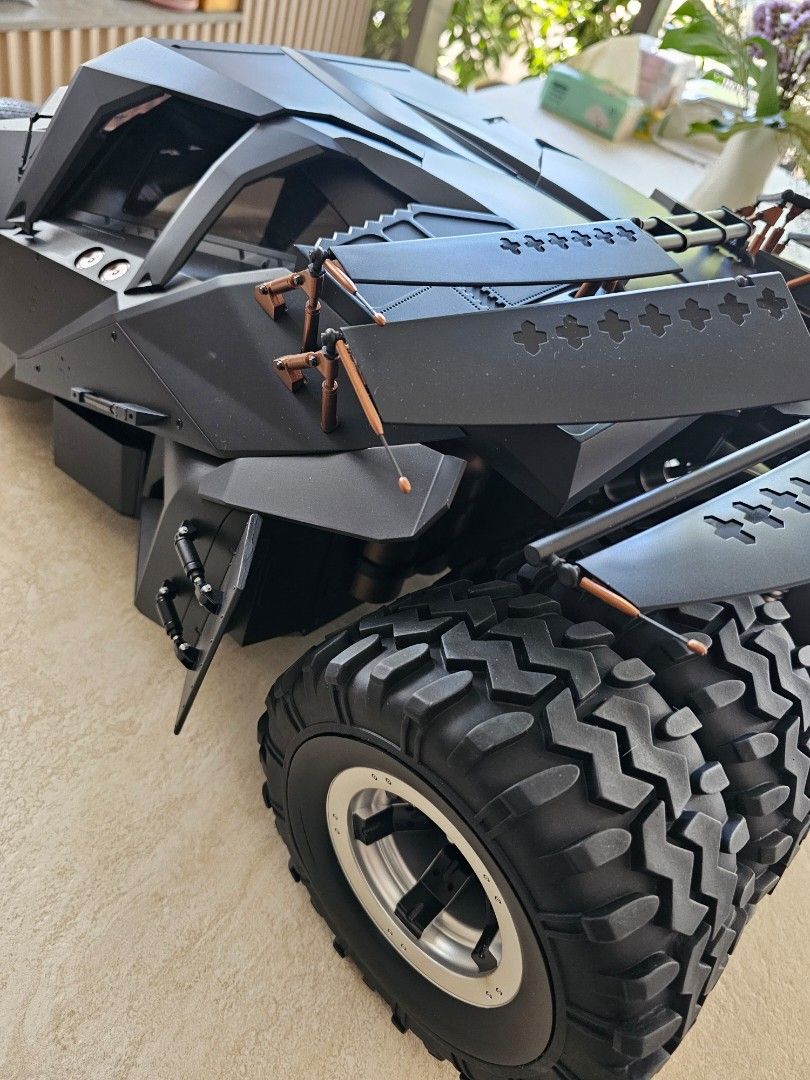 (NO BOX) Hot Toys Batmobile Tumbler 1/6th scale, Hobbies & Toys, Toys