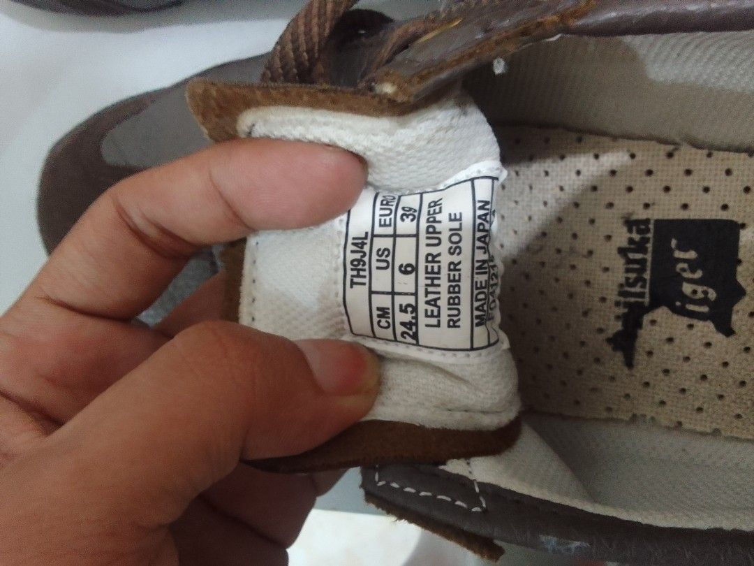 onitsuka tiger kulit