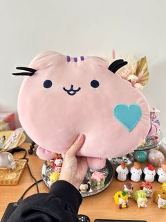 Pink Hearty Cat Plushie Toy