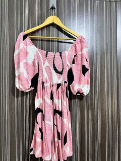 (Category: ) located in . Submitted by kayeapparel (Listing ID 1233598812, Image 1). Description: .