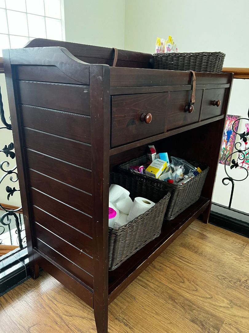 Pottery Barn changing table, Babies & Kids, Baby Nursery & Kids