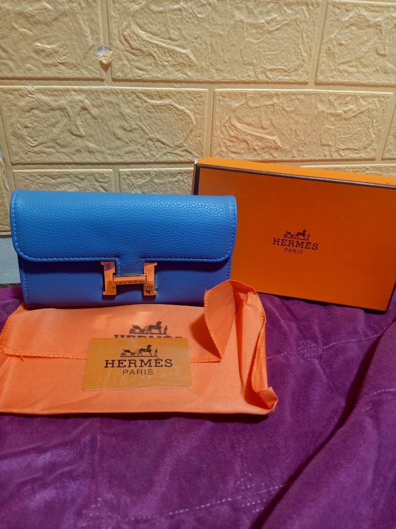 Preloved Hermes Wallet (Category: Luxury Bags & Wallets) located in Cebu City. Submitted by day.98 (Listing ID 1233564274, Image 1). Description: from USA genuine leather no flaws coded & etikita.